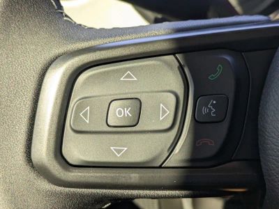 2026 Jeep Wrangler — photo 17 view