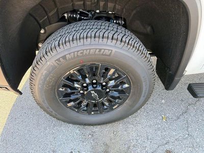 2026 Chevrolet Silverado 3500 HD - Photo 8