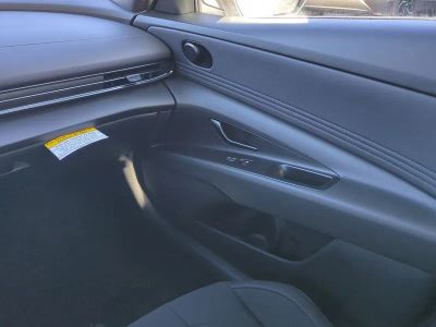 2026 Hyundai ELANTRA HYBRID — photo 18 view