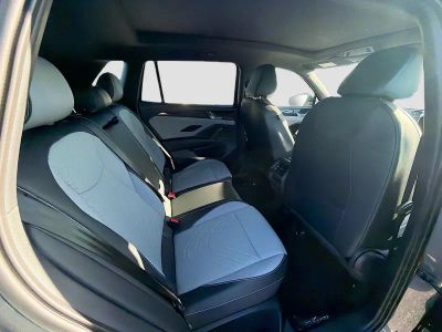 2026 Volkswagen Tiguan — photo 22 view