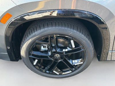 2026 Volkswagen Tiguan — photo 26 view