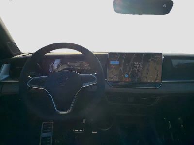 2026 Volkswagen Tiguan — photo 17 view