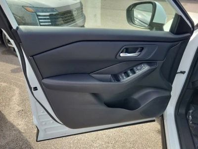 2026 Nissan Rogue — detail view