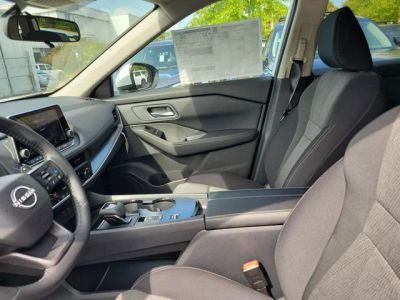 2026 Nissan Rogue — photo 8 view