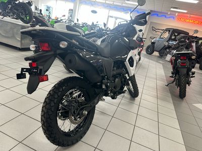 2025 Kawasaki KLR650 - Photo 4