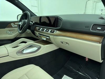 2026 Mercedes-Benz GLE — photo 28 view