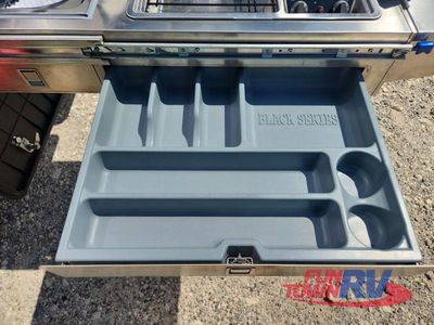 2022 Black Series Camper Black Series Camper - Photo 9