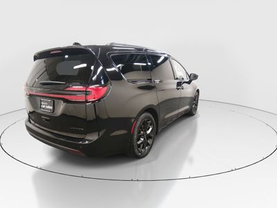 2025 Chrysler Pacifica - Photo 7