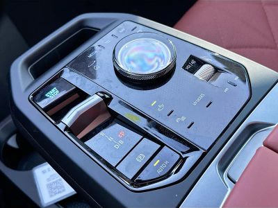 2026 BMW iX — photo 14 view