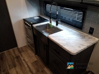 2024 Dutchmen RV Aspen Trail Loft - Photo 10