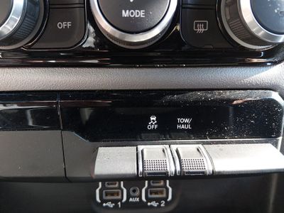 2024 Ram 1500 — photo 16 view