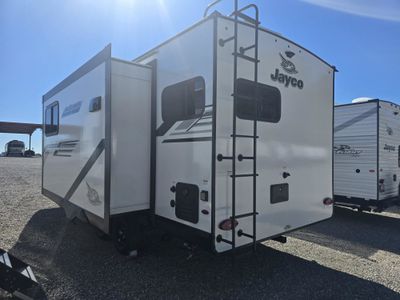 2026 Jayco Jay Feather - Photo 4