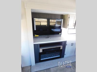 2026 Coachmen RV Chaparral - Photo 19