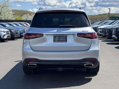 2026 Mercedes-Benz GLS — photo 9 view