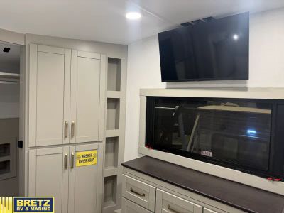 2026 Brinkley Model Z - Photo 15