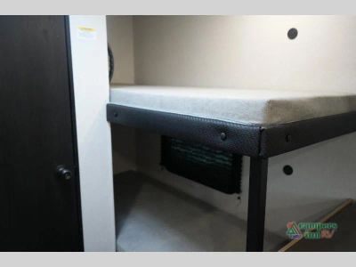 2027 Jayco Jay Flight SLX — photo 32 view