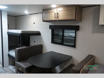 2027 Jayco Jay Flight SLX — photo 15 view