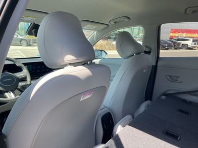 2026 Hyundai Kona — photo 12 view