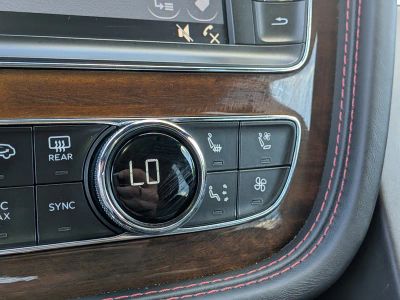 2020 Bentley Bentayga — photo 31 view