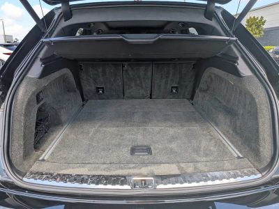 2020 Bentley Bentayga — photo 13 view
