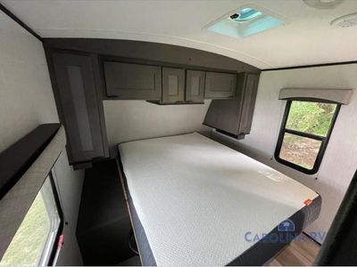 2022 Cruiser Embrace - Photo 11