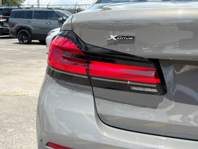 2021 BMW 5 Series — photo 10 view