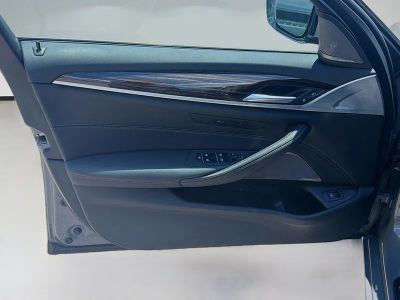 2021 BMW 5 Series — photo 21 view