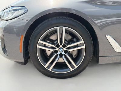2021 BMW 5 Series — photo 40 view