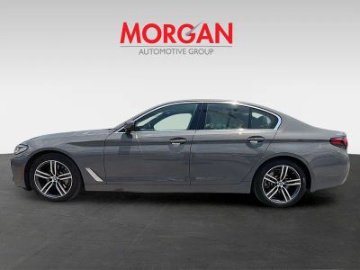 2021 BMW 5 Series — engine compartment view