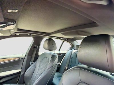 2021 BMW 5 Series — photo 26 view
