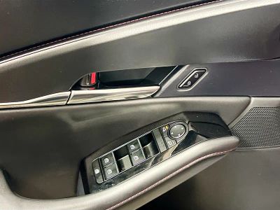 2025 Mazda CX-30 — photo 14 view
