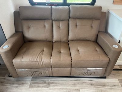 2026 Venture RV Sporttrek Touring Edition — photo 13 view