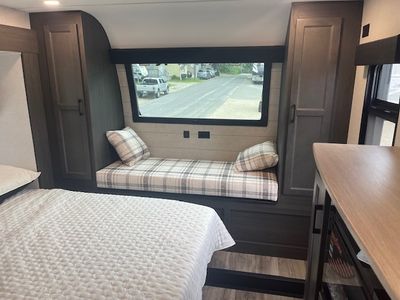 2026 Venture RV Sporttrek Touring Edition — photo 22 view