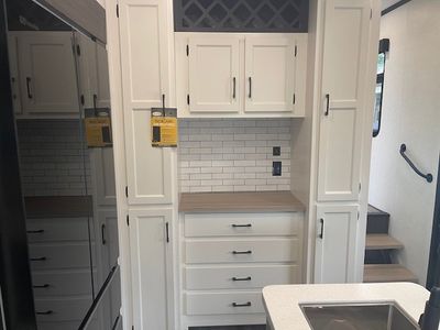 2026 Venture RV Sporttrek Touring Edition — photo 7 view