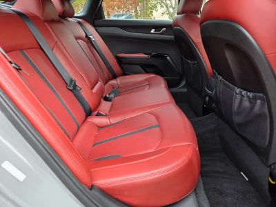 2023 Kia K5 — photo 13 view