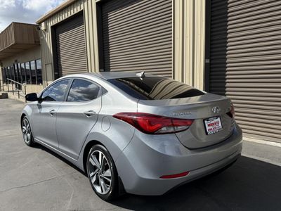 2015 Hyundai Elantra — detail view