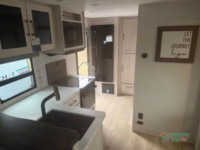 2026 Forest River RV Surveyor Legend — photo 16 view