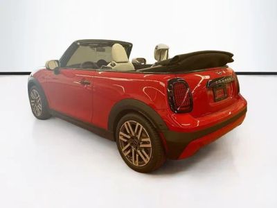 2026 MINI CONVERTIBLE — interior view