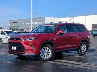 2026 Toyota Grand Highlander Hybrid - Photo 2