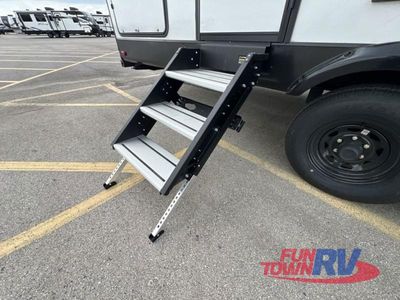 2025 Gulf Stream RV Yellowstone Ranch Edition - Photo 13