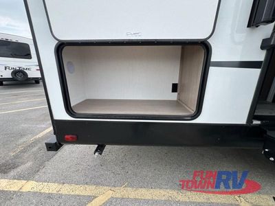 2025 Gulf Stream RV Yellowstone Ranch Edition - Photo 10