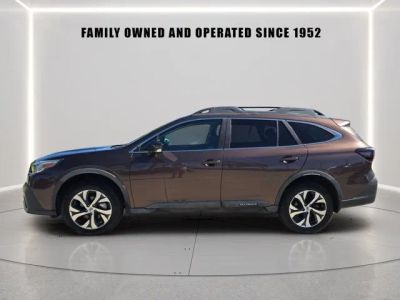 2020 Subaru Outback — detail view