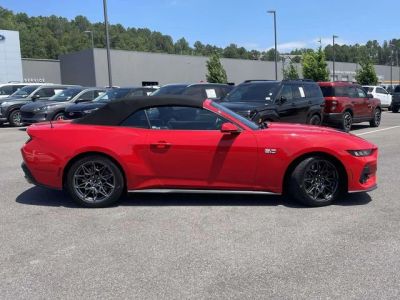 2024 Ford Mustang - Photo 2