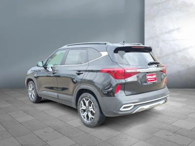 2023 Kia Seltos — interior view