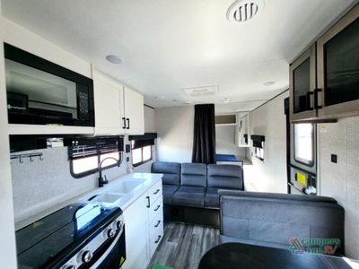 2025 Jayco Jay Flight SLX - Photo 13