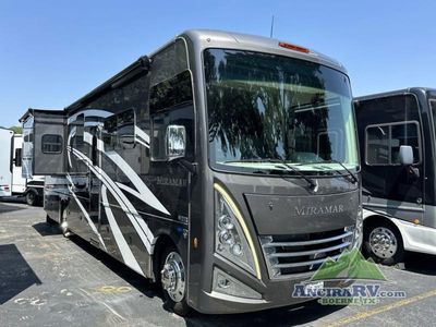 2022 Thor Motor Coach Miramar - Photo 1