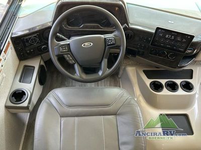 2022 Thor Motor Coach Miramar - Photo 15