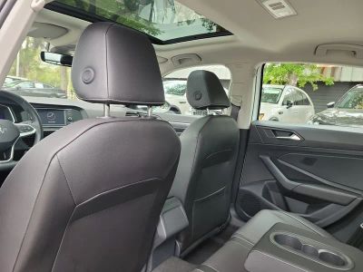 2024 Volkswagen Jetta — photo 9 view