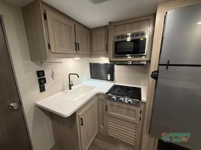 2026 Coachmen RV Catalina Summit Series 8 — photo 16 view