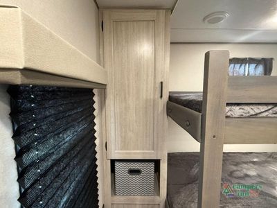 2026 Coachmen RV Catalina Summit Series 8 — photo 25 view